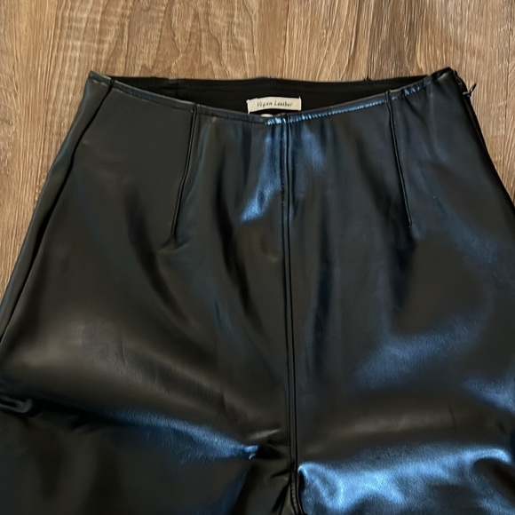 NWT Abercrombie Women's Curve Love Vegan Leather Skinny Legging XXS short - Picture 2 of 9